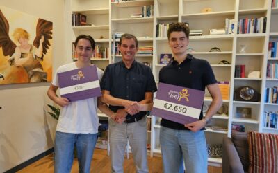 Jonge vrienden halen € 2.950 op voor Stichting ‘kLEEF!